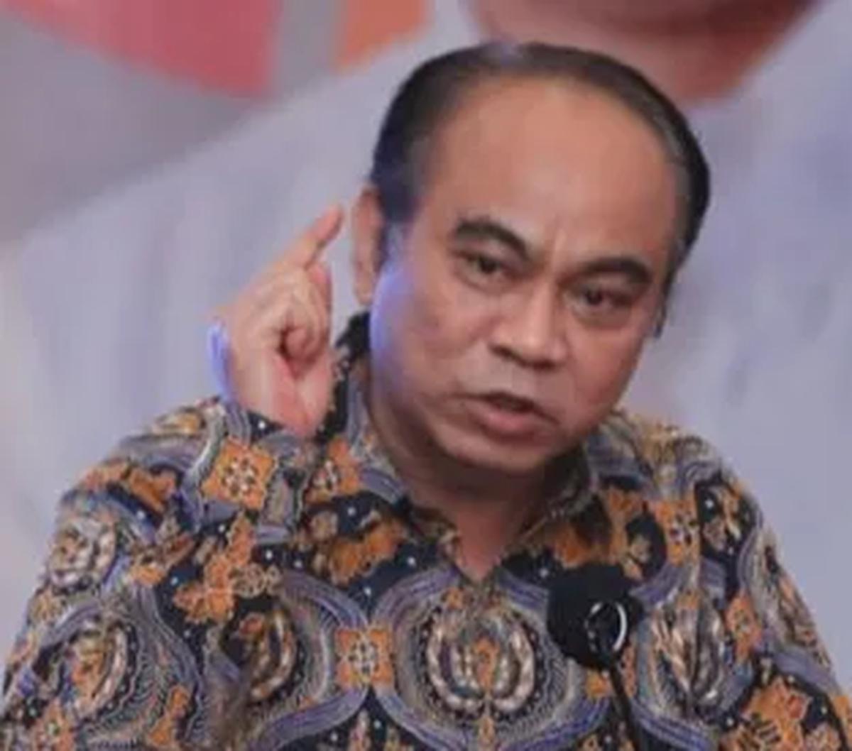 Budi mengakui bahwa ada tantangan di daerah tertentu dalam pembangunan BTS, salah satunya Papua. Namun, dia menargetkan menara BTS dapat terbangun di semua wilayah Indonesia.