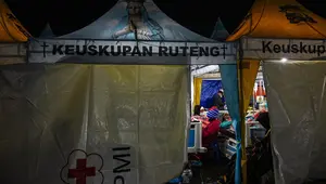 Korban Gempa Dirawat di Tenda Darurat Rumah Sakit Ruteng