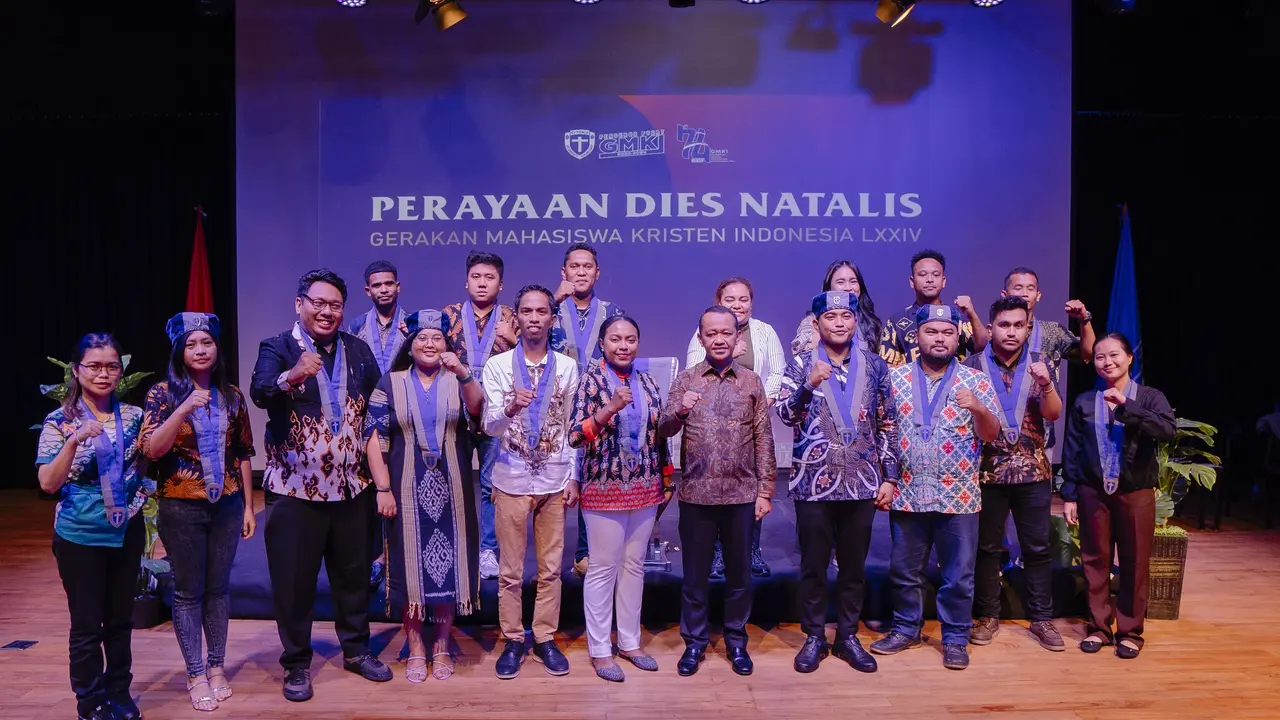 Menteri Investasi/Kepala BKPM Bahlil Lahadalia saat menghadiri perayaan Dies Natalis ke-74 Gerakan Mahasiswa Kristen Indonesia (GMKI)