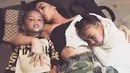 Kim Kardashian tak sabar menantikan anak ketiganya lahir. Kini ia pun gelisah saat penggantinya akan melahirkan. (instagram/kimkardashian)