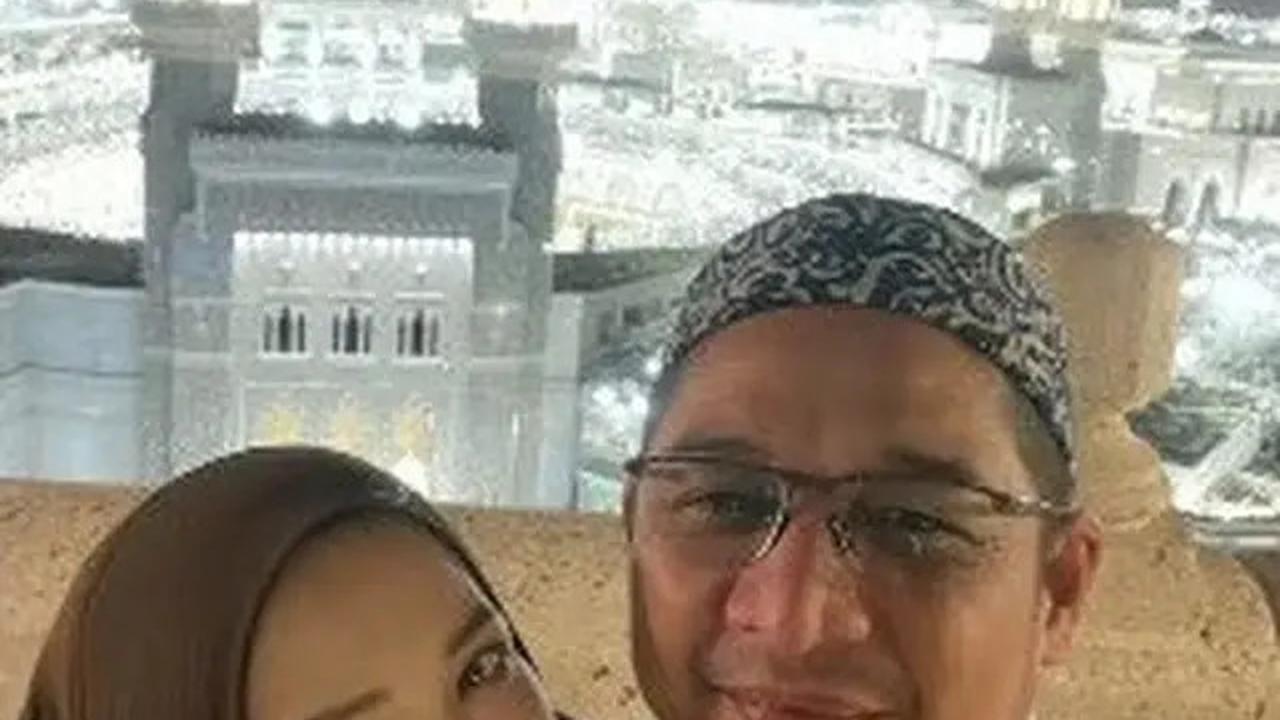6 Gaya Artis Perempuan Indonesia Jalani Ibadah Haji 2025, Anggun dan Syar'i