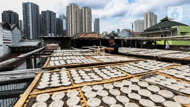 Produksi Kerupuk Terdampak Pandemi Corona
