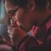 Beberapa orang suka dengan rasa pahit/copyright: unsplash/parker johnson