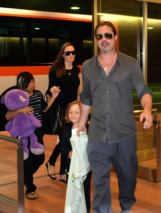 David juga mengatakan kasus ini sudah ditutup dan Pitt benar-benar dinyatakan bersih dan tidak bersalah atas tuduhan melakukan kekerasan terhadap anaknya, Maddox. (AFP/Bintang.com)