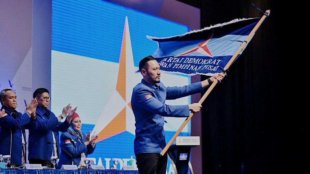 Momen AHY Kibarkan Panji Demokrat