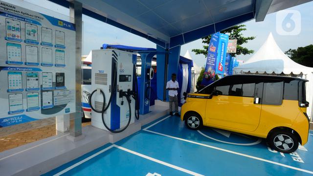 616 Unit SPKLU Hadir Layani Pengguna Kendaraan Listrik di Mudik Lebaran 2023