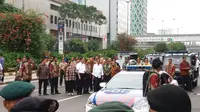 Presiden Jokowi mengunjungi lokasi serangan teror di Sarinah (Liputan6.com/ Hanz Jimenez Salim)