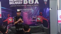 Bukan Perusahaan Internasional, Pizza Hut Gandeng SMK Membuat Kotak Pemanas untuk Antar Makanan. (Liputan6.com/Henry)