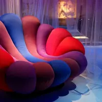 Kursi-Kursi yang Bikin Kamu Malas Berdiri | via: uniquedesignco.wordpress.com