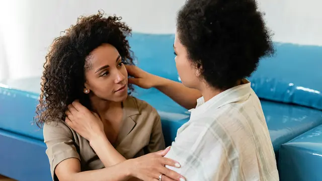 Berikan Pelukan dan Pujian