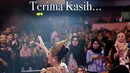 Keromantisan pasangan ini memunculkan banyak reaksi. Tidak sedikit juga yang mengaitkan dengan rumah tangga Anang Hermansyah dan Ashanty. Tidak sedikit juga yang mengkritik. (Instagram/krisdayantilemos)