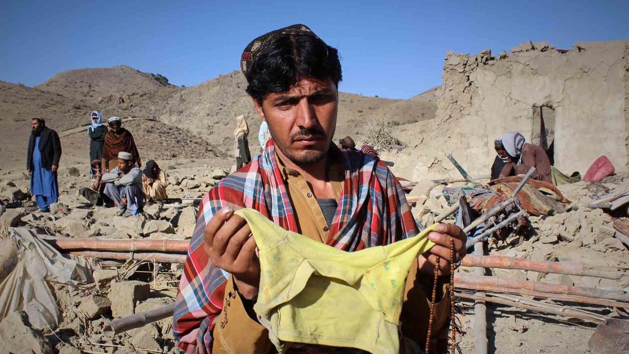 FOTO:  Ketegangan Meningkat, Serangan Udara Pakistan di Khost Tewaskan 10 Warga Sipil