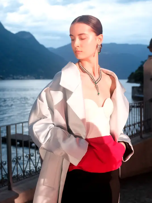 Koleksi ini diresmikan di hotal Il Sereno Lago di Como. Mengilustrasikan kekuatan High Jewelry sebagai sebuah bentuk seni dengan kekuatan emosional yang unik. (Cartier)