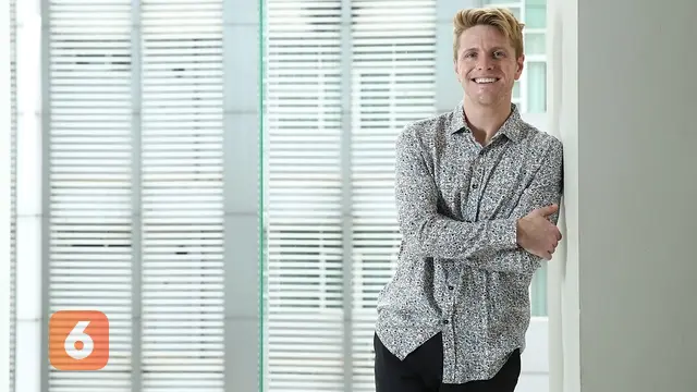 [Bintang] Johnny Stimson