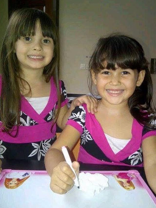 6 Potret Masa Kecil Sandrina Michelle dan Richelle, Bikin Gemas
