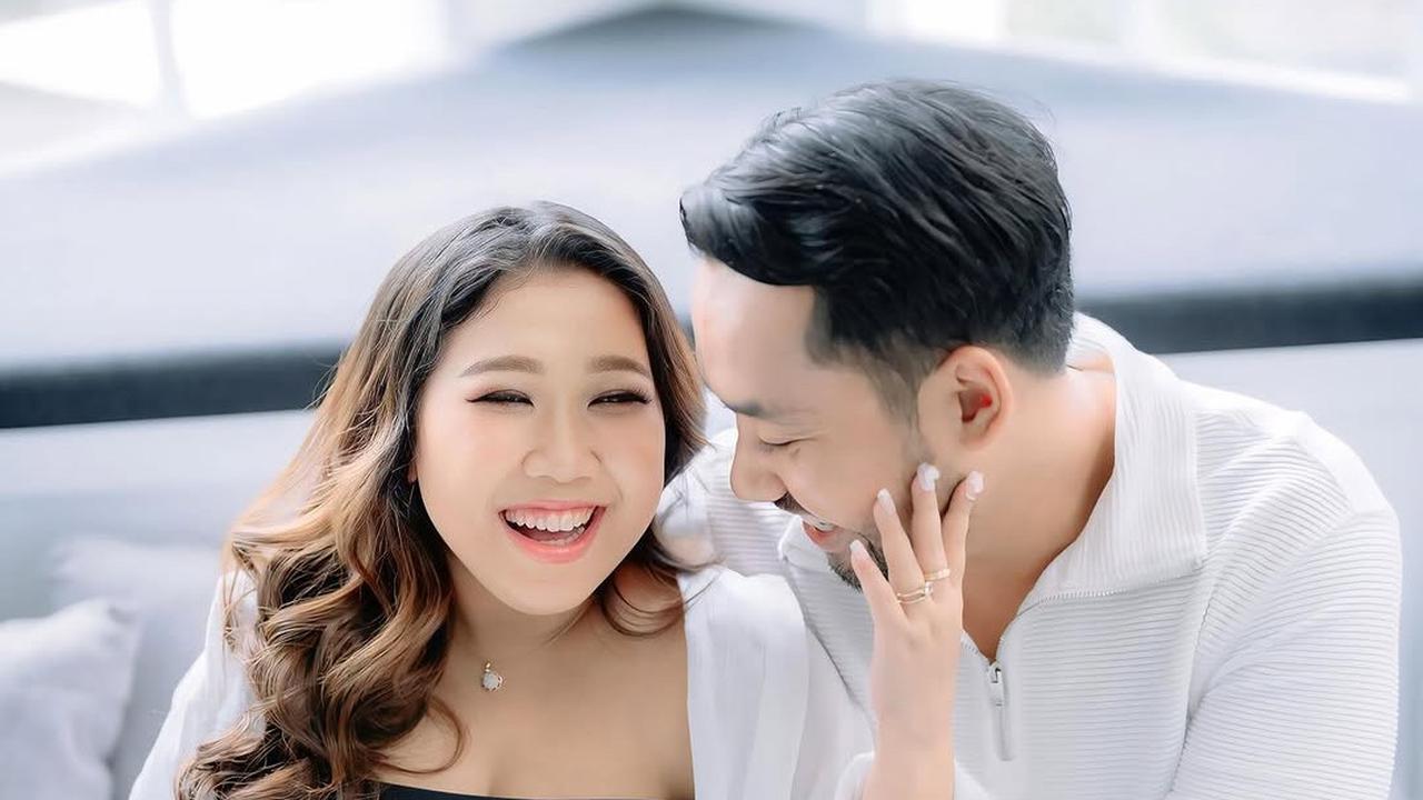Kiky Saputri Maternity Shoot (instagram/kikysaputrii/windrafotografi).