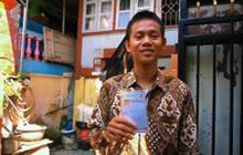 Pantang Menyerah, Anak Buruh Tukang Las Ini Berhasil Jadi Polisi