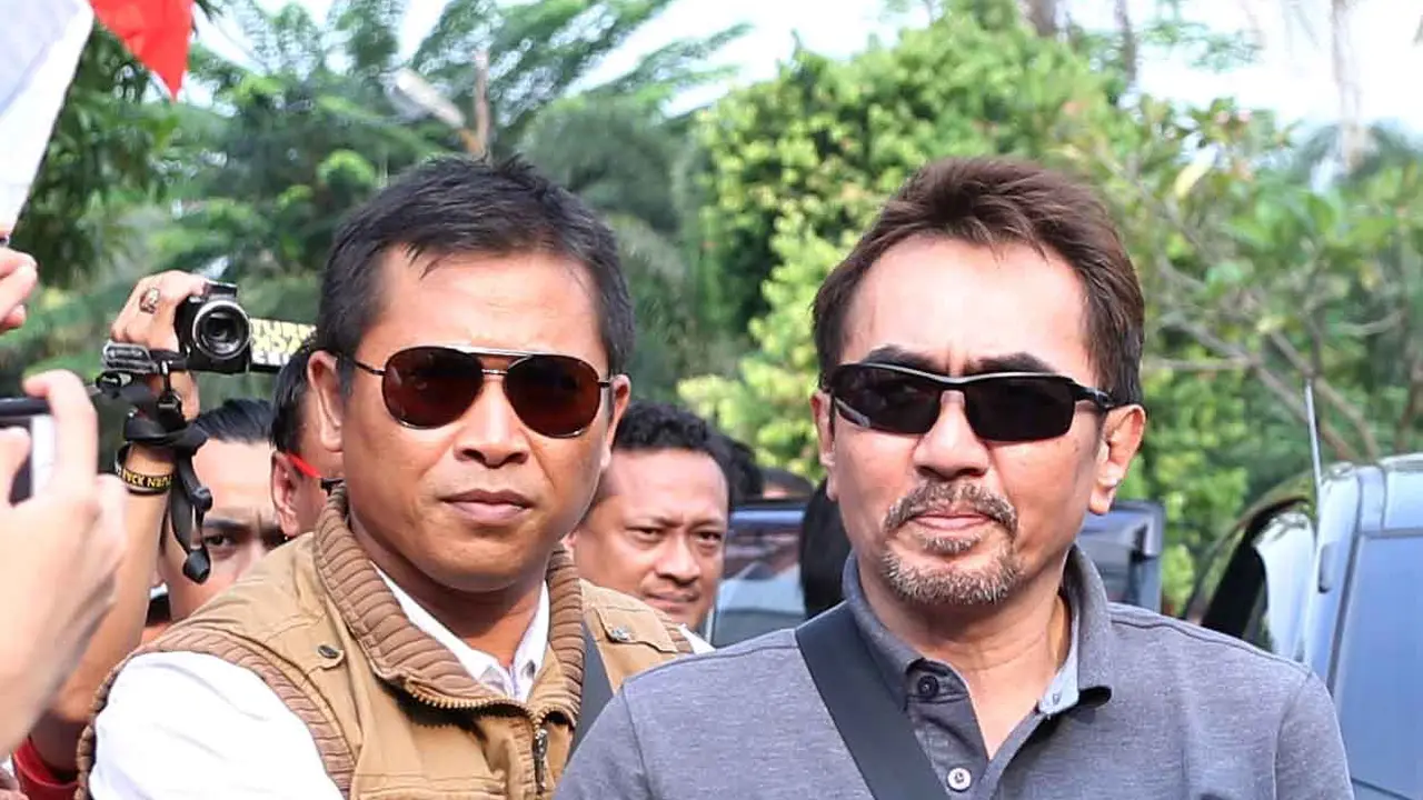 [Bintang] Gatot Brajamusti