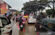Polisi Imbau Pemudik Waspada Cuaca Ekstrem di Jalur Nagreg Saat Arus Mudik