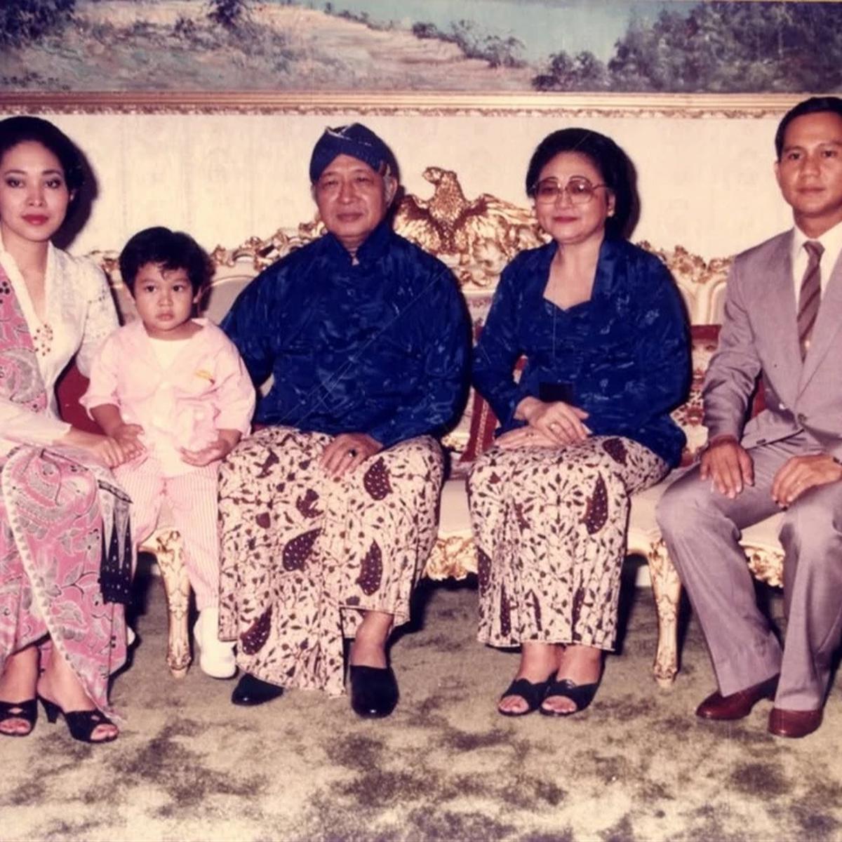 Prabowo dan Titiek Rayakan Ultah Didit