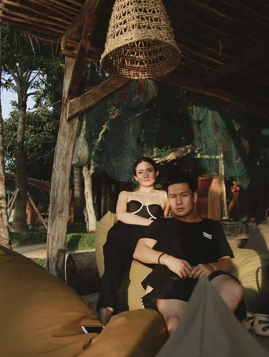 Fendy Chow dan Stella Cornelia