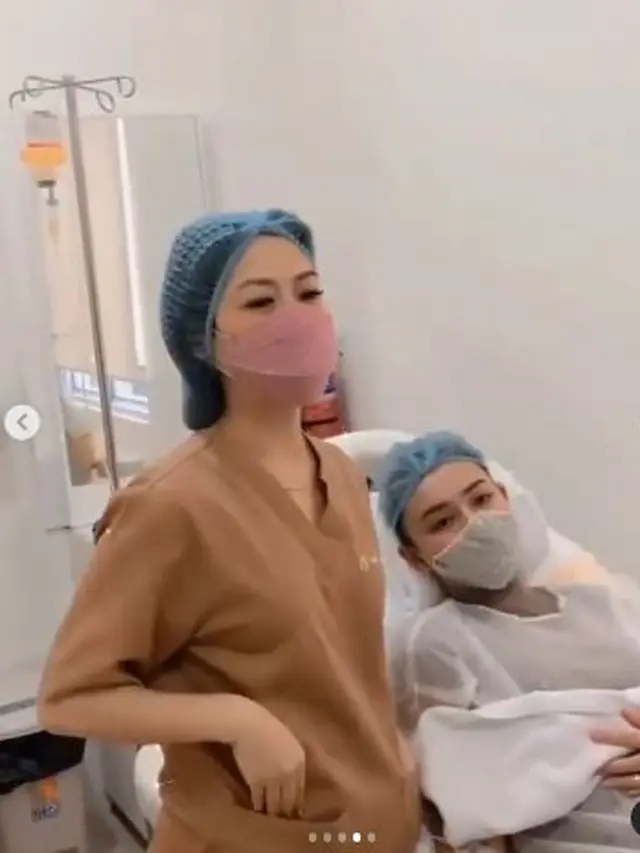 6 Potret Amanda Manopo Jalani Perawatan Wajah Suntik Dagu dan Pipi