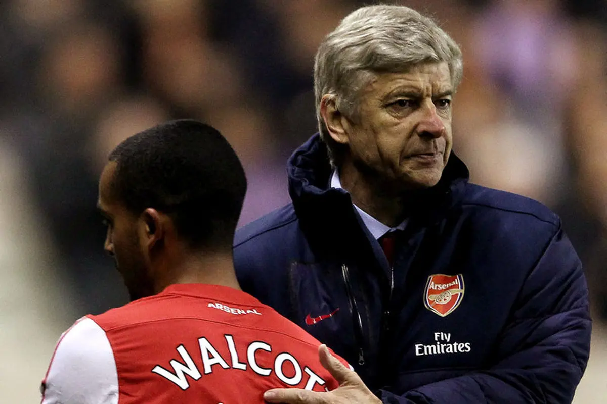 Arsene Wenger dan Theo Walcott