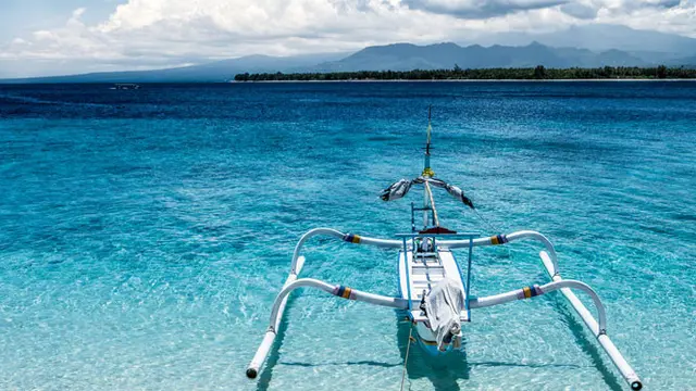ASDP dan Garuda Indonesia Sambut Wisatawan ke Lombok