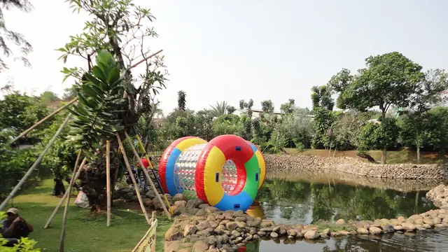 Telaga Arwana Cibubur