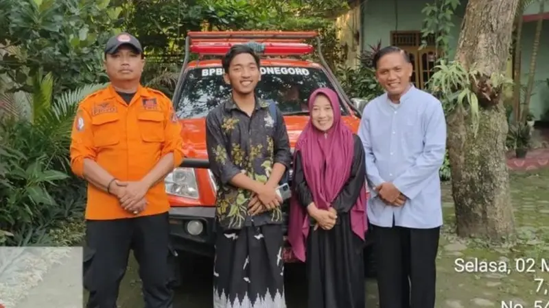 Dua warga Bojonegoro tiba di rumah usai dijemput dari Sudan yang dilanda perang. (Istimewa)