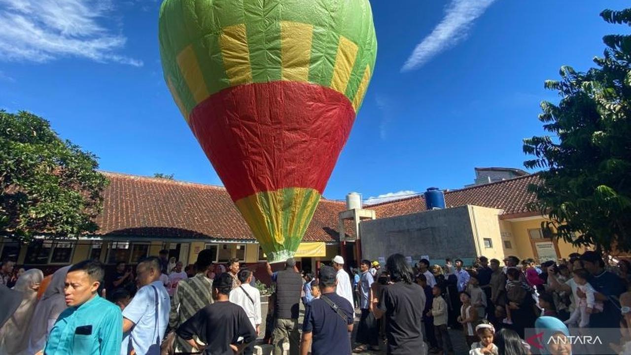 Ngapungkeun Balon Garut: Tradisi Lebaran Unik yang Mempererat Kebersamaan Warga