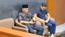 Momen Gus Yahya Muncul di Persidangan Sang Adik