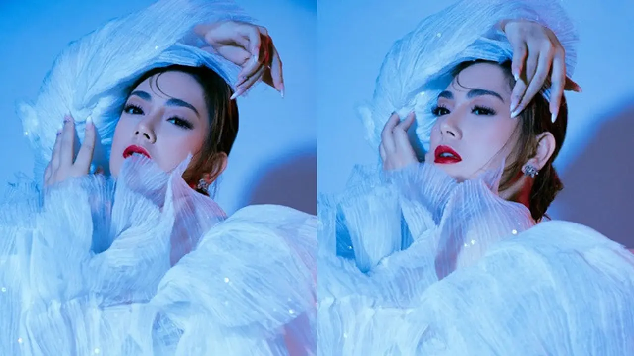 7 Pemotretan Terbaru Celine Evangelista Bertajuk Haute Lacroix Ini Menawan