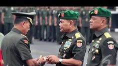 Upacara serah terima jabatan di Mabes TNI AD, Jakarta Pusat, jumat (25/7) berlangsung lancar (Liputan6.com/Faizal Fanani)
