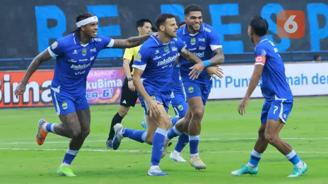 Persib Bandung vs PSIM Yogyakarta