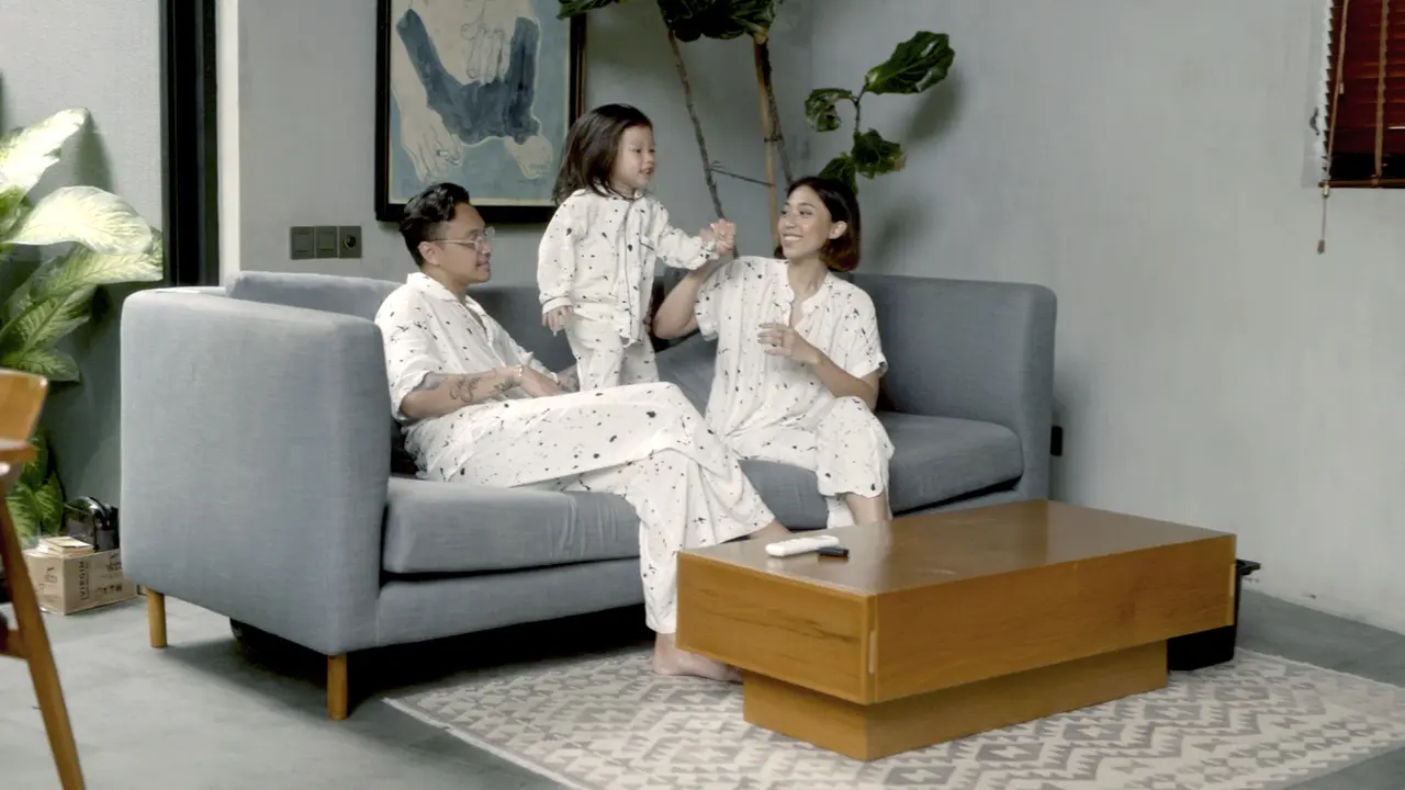 SARE/ studio X Ellyse Sinsilia dan Ernanda Putra