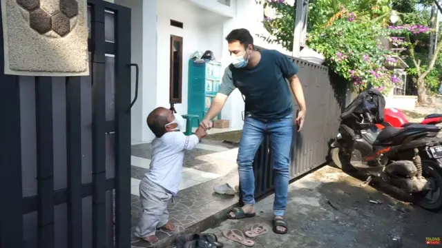 Momen Raffi Ahmad Belikan Ucok Baba Mobil Baru