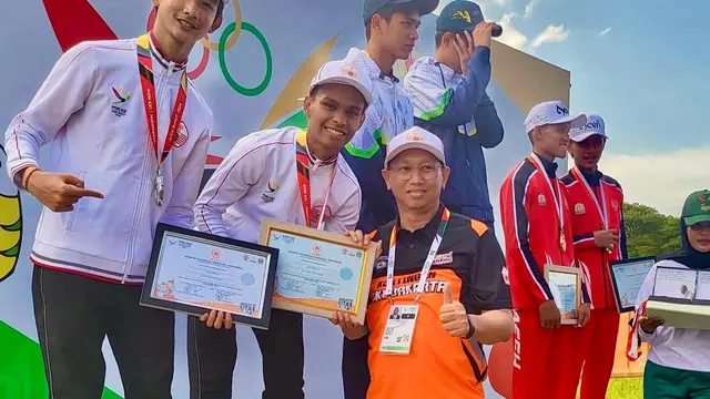 Duet Felix dan Josua Sumbang Perak untuk DKI Jakarta di Balap Motor Standar Beregu PON 2024