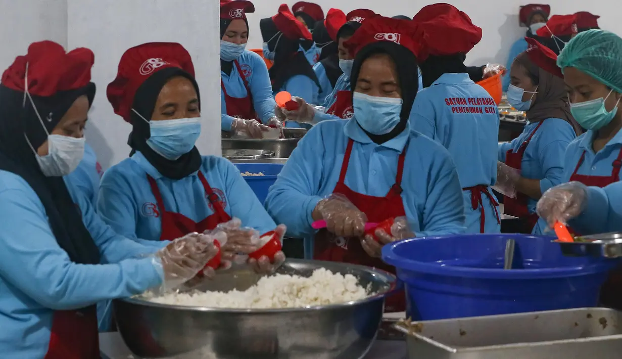 SPPG merupakan merupakan unit pelaksana program Makan Bergizi Gratis yang bertugas memasok makanan untuk penerima manfaat program. (merdeka.com/Arie Basuki)
