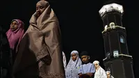 Shalat Tarawih 11 Rakaat 2 2 2 2 3, Panduan Lengkap Niat, Tata Cara, dan Doa Witir