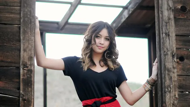 Lulu Antariksa, Aktris Cantik berdarah Indonesia yang Eksis di Hollywood