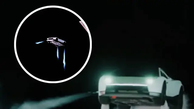 Bisa Terbang! Elon Musk Pamer Tesla Roadster Pakai Mesin Roket SpaceX