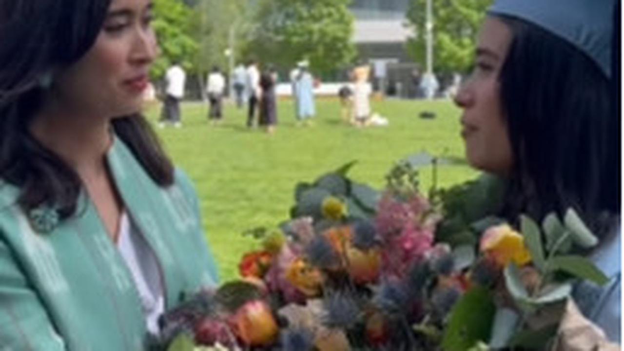 Katyana Raih Dua Gelar Master Sekaligus di Amerika Serikat Ternyata Anak Menteri Cantik di RI