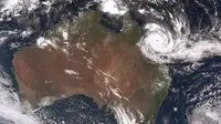 Topan Debbie diperkirakan akan terus menguat sebelum tiba di Queesland pada Selasa, 28 Maret 2017, pukul 07.00 waktu setempat. (Bureau of Meteorology Australia)