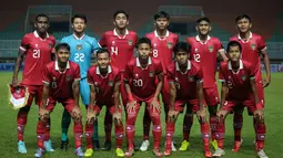 Starting line-up Timnas Indonesia U-17 saat menghadapi Guam U-17 di laga Grup B Kualifikasi Piala Asia U-17 2023 di Stadion Pakansari, Bogor pada Senin (3/10/2022)