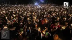 Pendukung Ahok melakukan penggalangan 10 ribu KTP di Balai Kota, Jakarta. Penggalangan KTP itu sebagai jaminan penangguhan penahanan Ahok yang kini mendekam di Rutan Mako Brimob Kelapa Dua, Depok