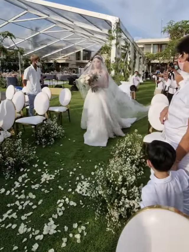 Lepas Masa Lajang, Ini 7 Momen Pernikahan Reza Arap dan ...