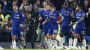 Penyerang Chelsea, Eden Hazard, melakukan selebrasi usai membobol gawang West Ham United pada laga Premier League 2019 di Stadion Stamford Bridge, Selasa (9/4). Chelsea menang 2-0 atas West Ham United. (AP/Alastair Grant)