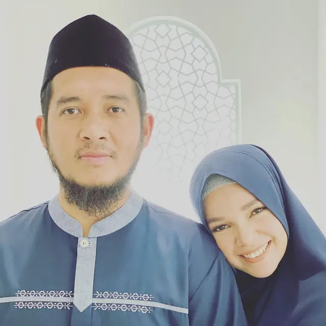 6 Artis Blasteran Ini Menikah dengan Pria Asli Indonesia, Harmonis