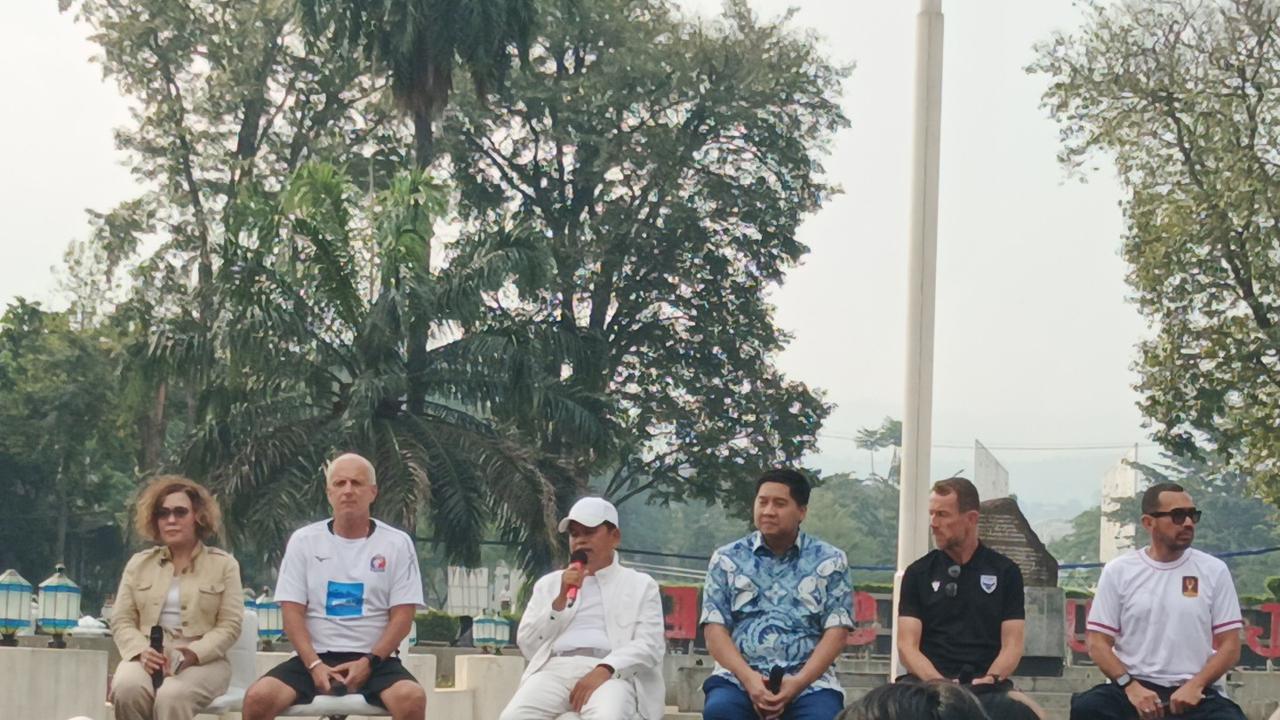 Dedi Mulyadi konferensi pers Road to Final Piala Presiden 2025, di Gedung Sate, Bandung